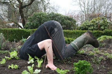 Wilm Weppelmann in seinem Element, im Garten